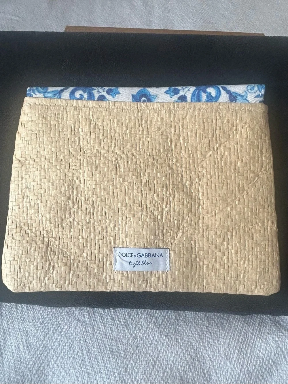 NWT Dolce & Gabbana Straw Clutch in Natural with Blue Trim